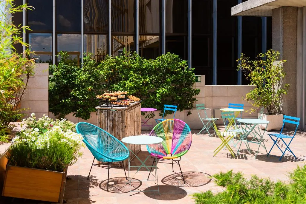 Terrace, Hotel Madrid Chamartín Affiliated by Meliá, Madrid