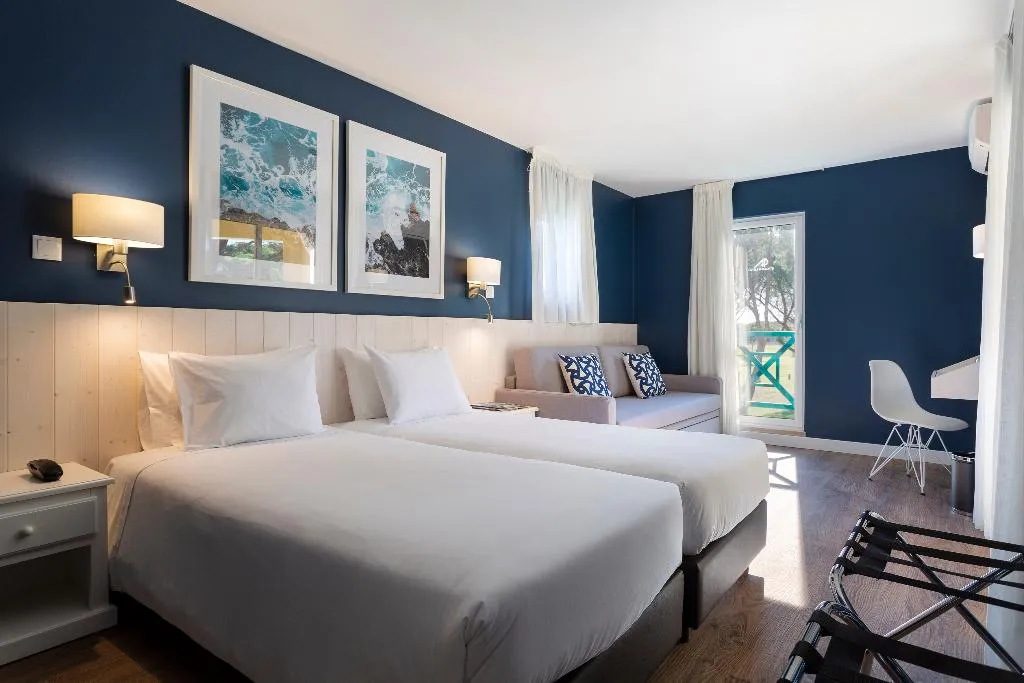 TWIN SUPERIOR Room, AP Adriana Beach Resort, Algarve