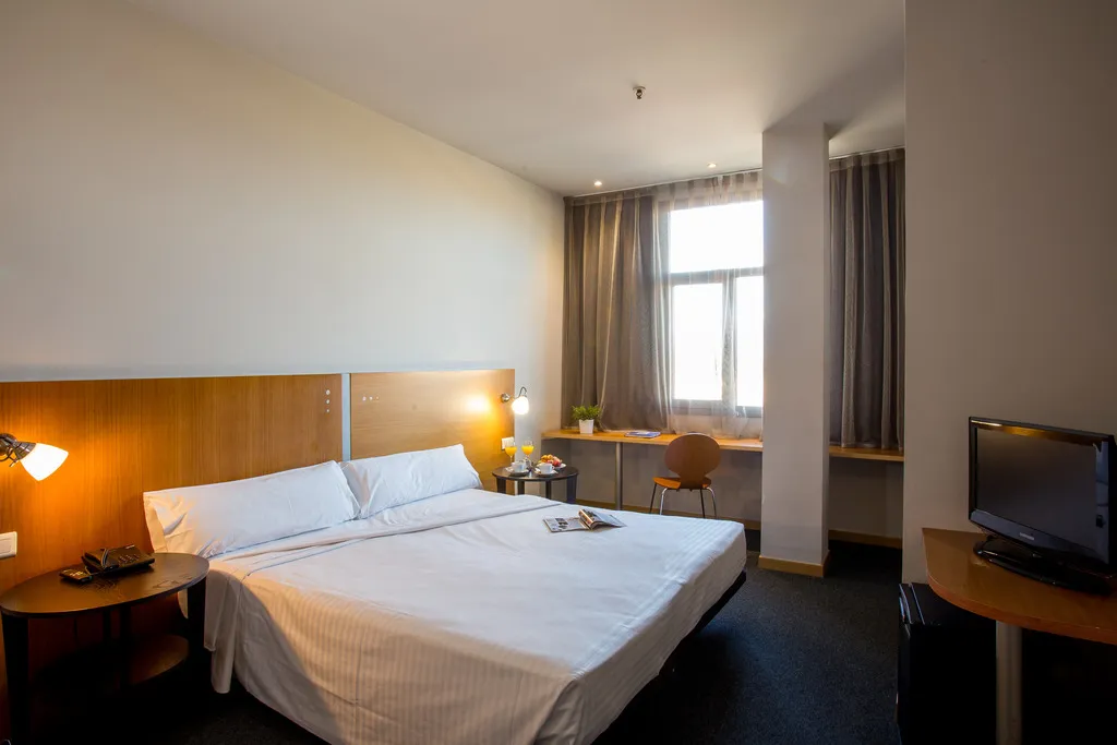 DOUBLE SUPERIOR Room, B&B HOTEL Barcelona Mollet Porta de Gallecs, Barcelona