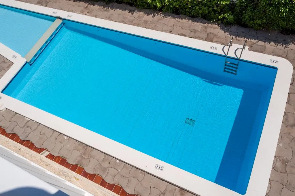 Pool, Madrid, Menorca