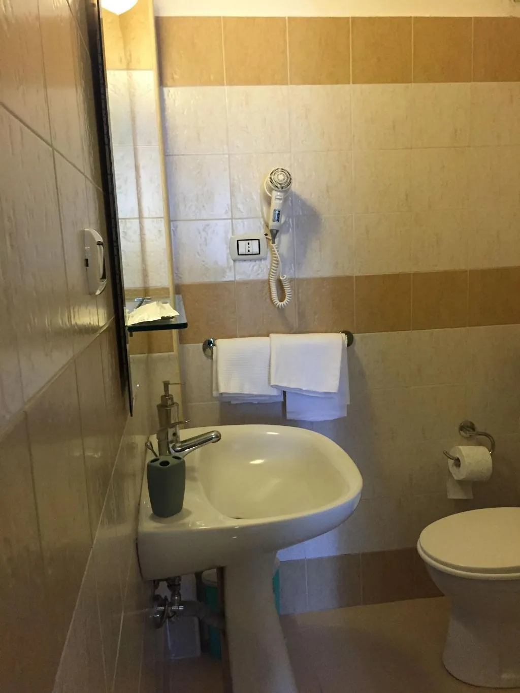 SINGLE STANDARD Room, Hotel Centrale Europa, Catania