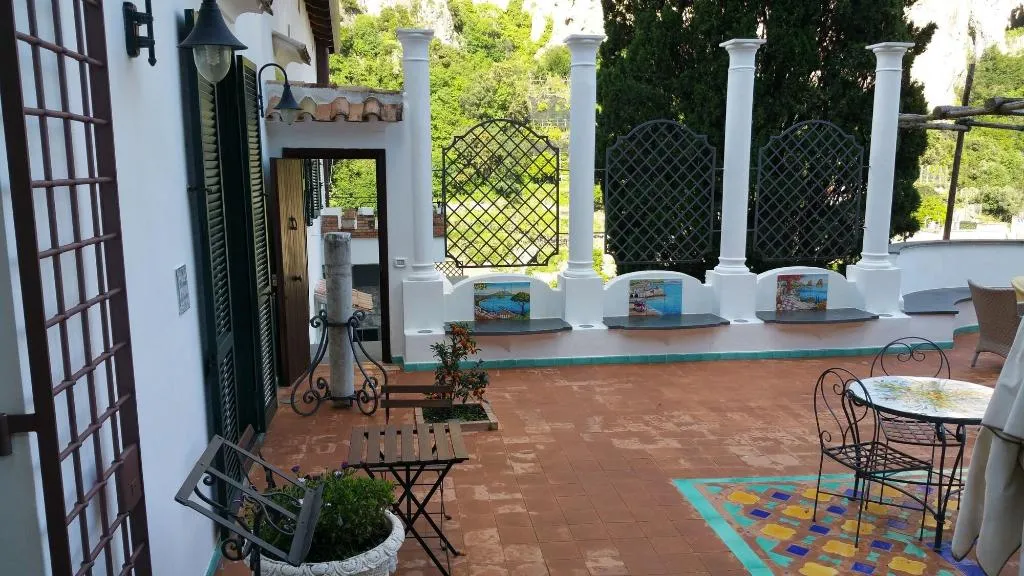 General view, Hotel Villa Annalara, Naples