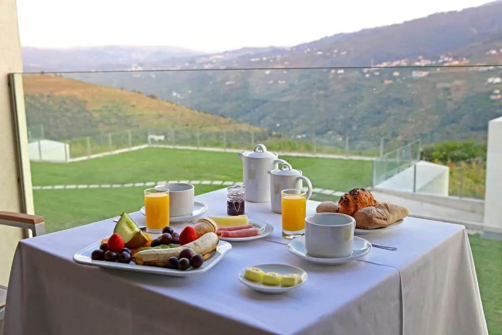 TWIN MOUNTAIN VIEW Room, Douro Scala, Porto