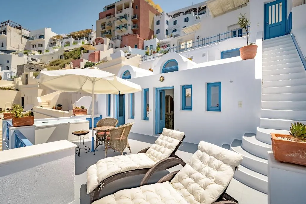 Room, Golden Grey Goose, Santorini