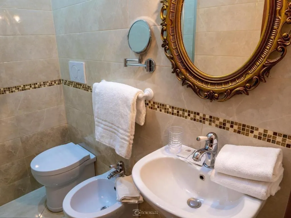Room, Suite Dal Conte, Naples