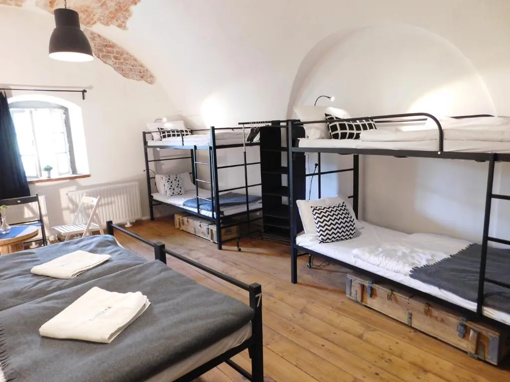 QUADRUPLE WITH SHARED BATHROOM Room, Luneta Warszawska Hostel, Krakow
