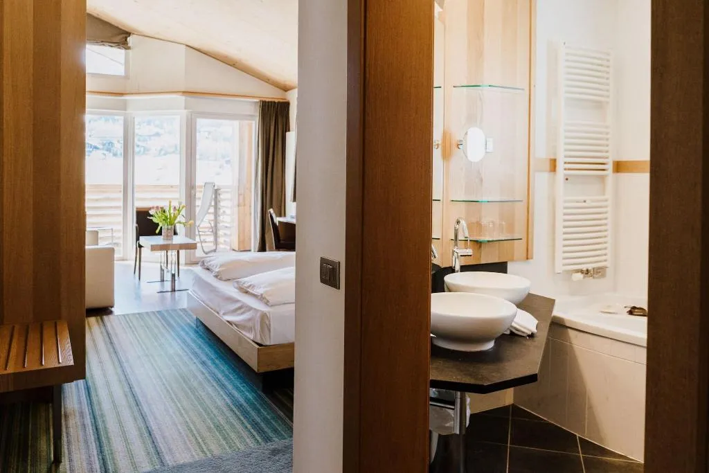 Room, Lac Salin Spa & Mountain Resort, Milan