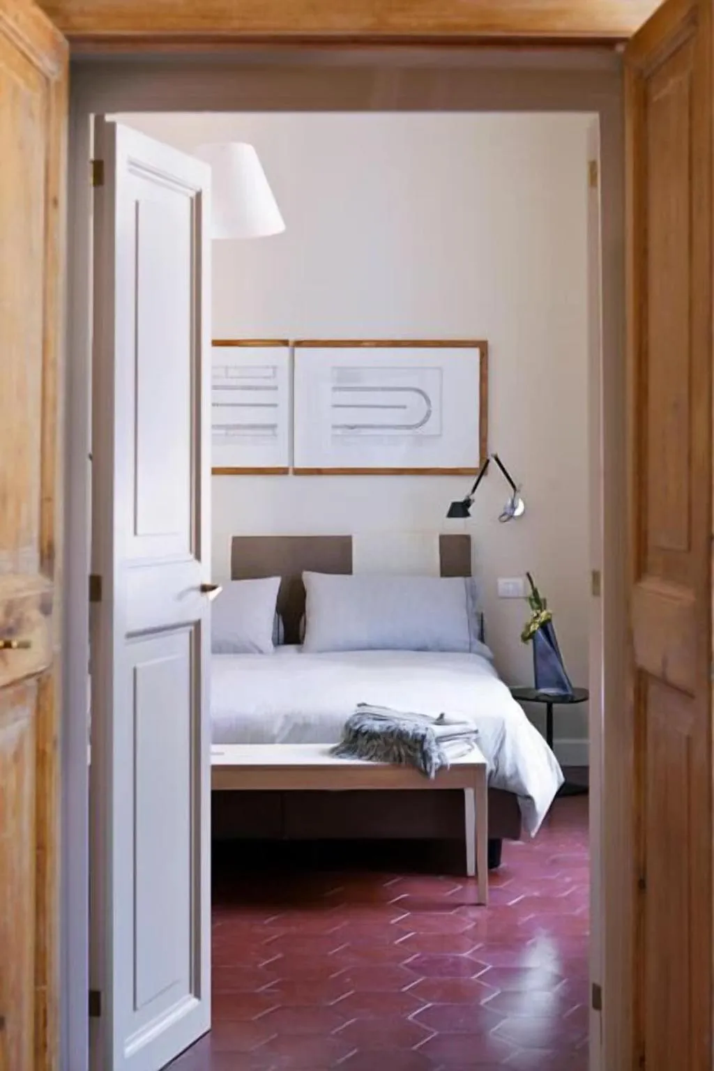 Room, Mynavona, Rome