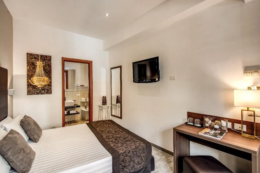 Double or Twin DELUXE Room, Rome Garden, Rome