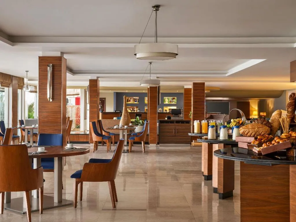 Restaurant, Novotel Cairo Airport, Cairo
