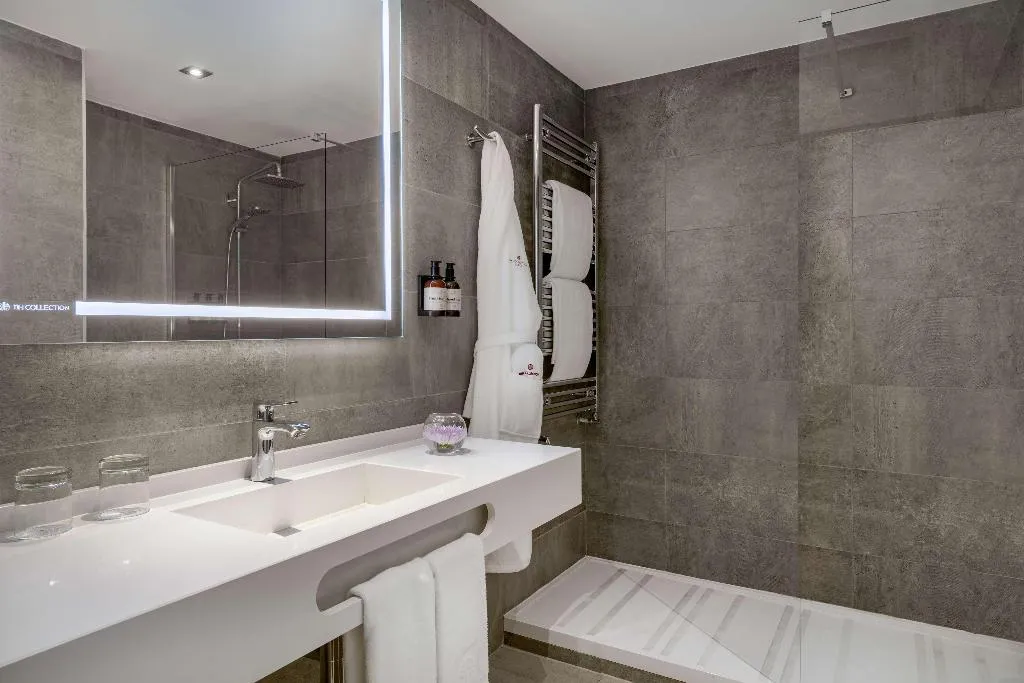 DOUBLE SUPERIOR Room, NH Collection Madrid Colón, Madrid