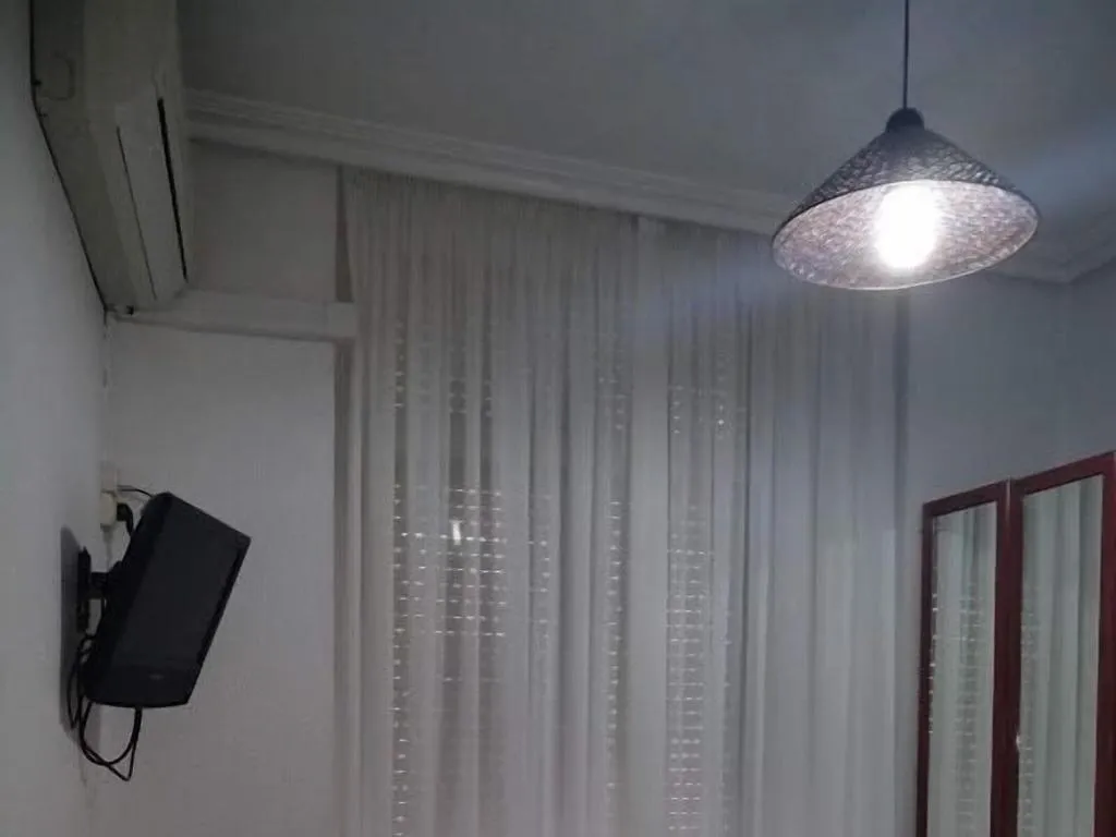 Room, Hostal Esmeralda, Madrid