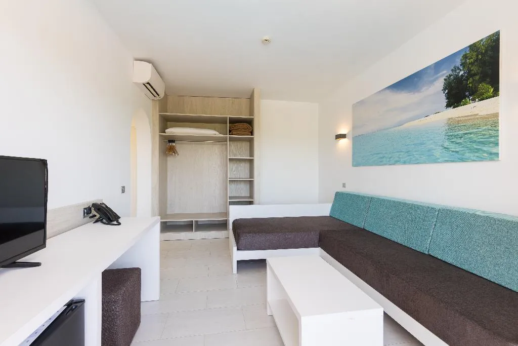 SUITE STANDARD Room, Hotel Arenas de Son Bou, Menorca