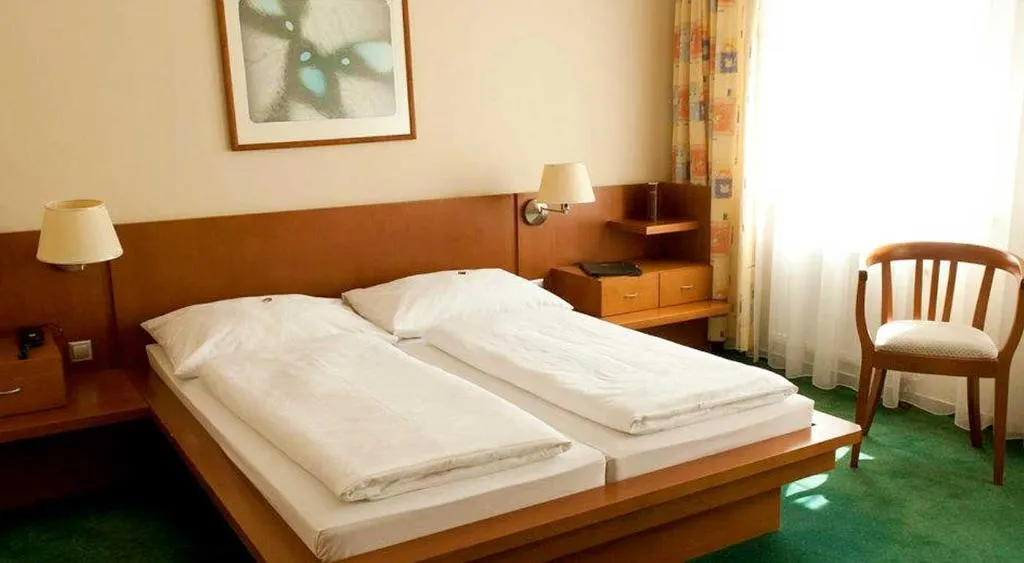 DOUBLE STANDARD Room, Popelka Hotel, Prague