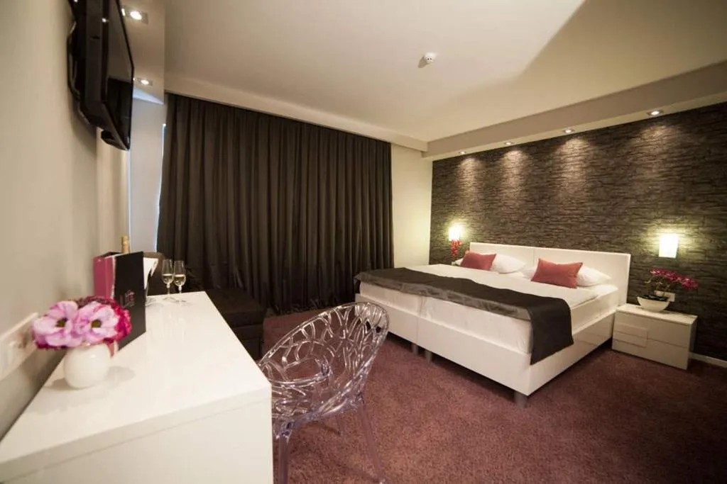 DOUBLE SUPERIOR WITH BALCONY Room, Boutique Hotel Life, Split