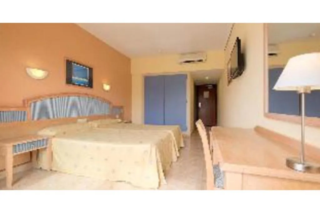 Double or Twin STANDARD Room, AzuLine Hotel Bergantin, Ibiza