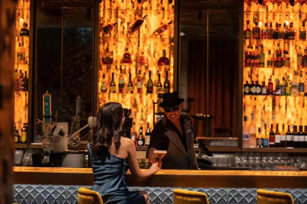 Bar, Raffles The Palm Dubai, Dubai