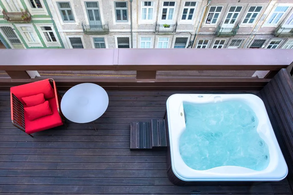 SINGLE DELUXE SUPERIOR Room, BessaHotel Baixa, Porto