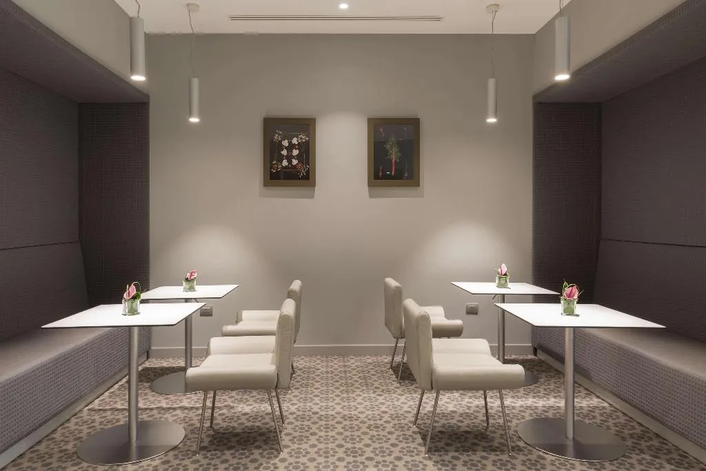 Restaurant, Hampton By Hilton Rome East, Rome