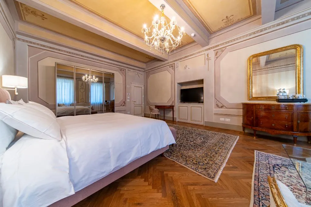 Double or Twin DELUXE Room, Residenza d’epoca Luca Pacioli, Florence