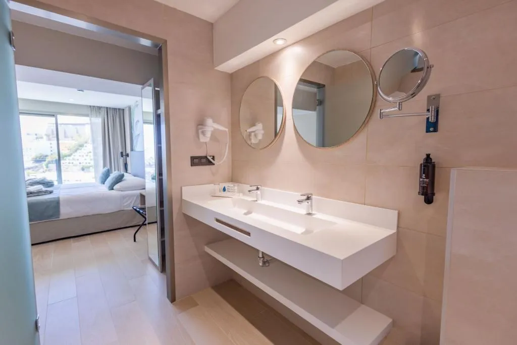 Double or Twin SUPERIOR WITH PRIVATE POOL Room, Servatur Puerto Azul, Gran Canaria