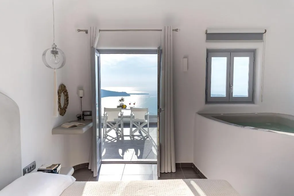 Room, Unique Suites, Santorini