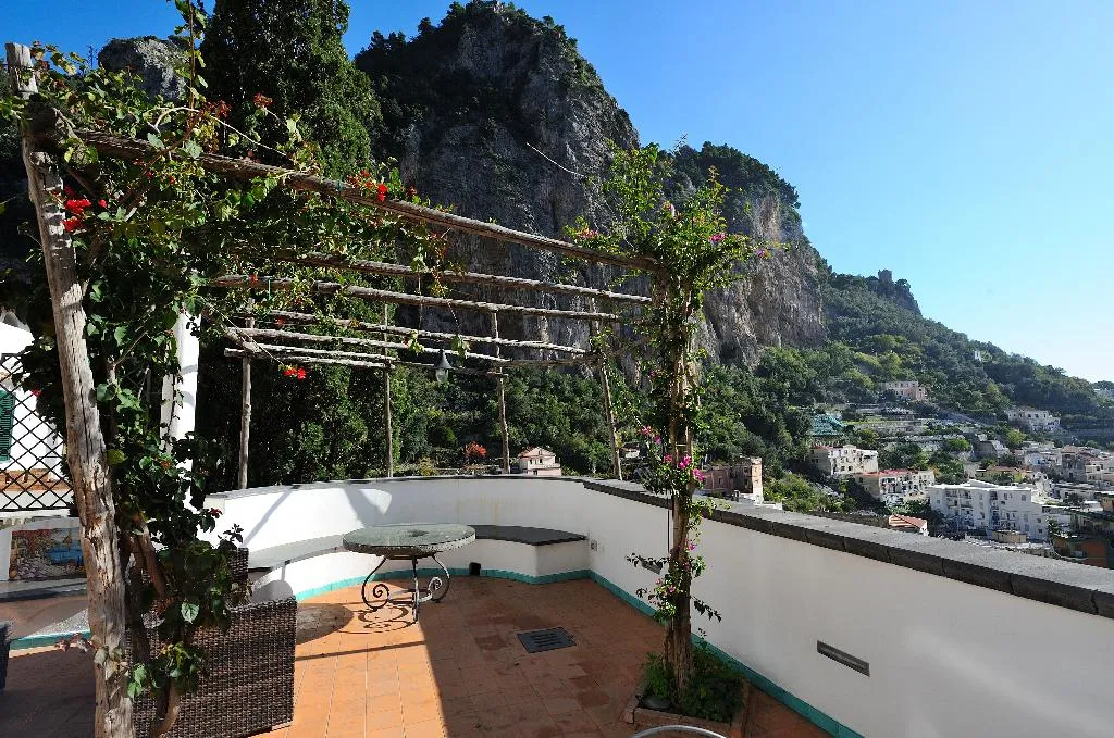 General view, Hotel Villa Annalara, Naples