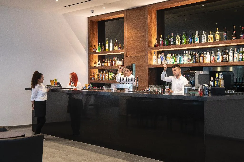 Bar, Akti Beach Hotel & Village Resort, Cyprus