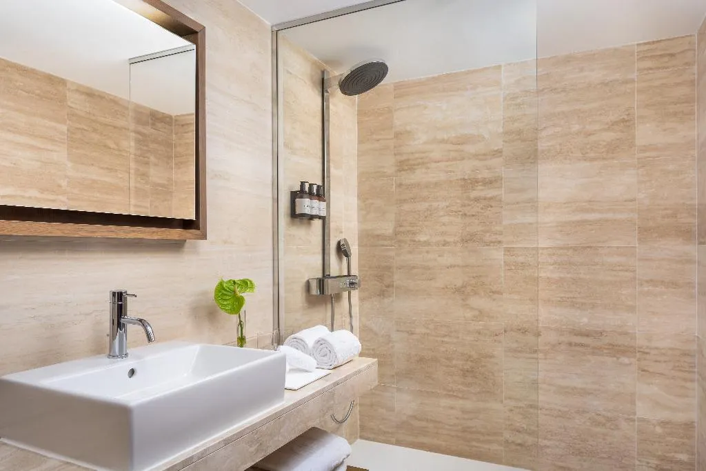 DOUBLE DELUXE Room, NH Collection Madrid Palacio de Tepa, Madrid