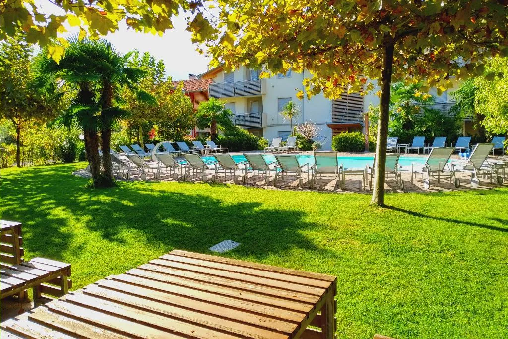 Pool, 4 Limoni Apartment Resort, Milan