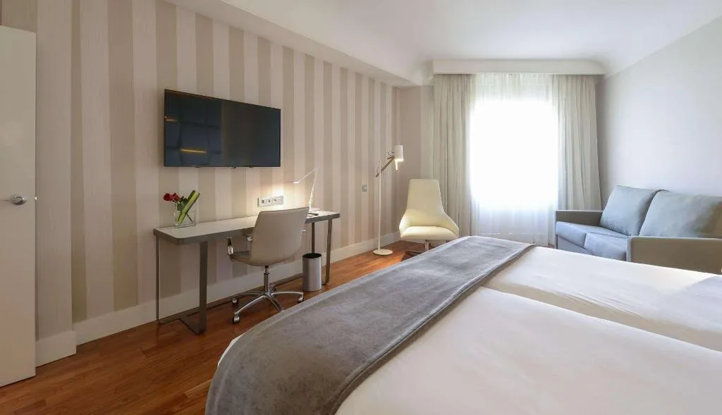 Room, NH Collection Madrid Colón, Madrid