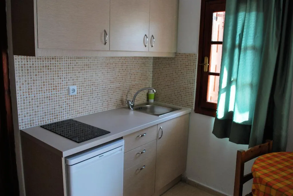 APARTMENT CAPACITY 4 Room, Koula Apartments, Crete