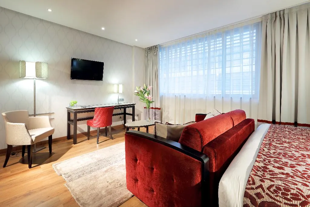 DOUBLE SUPERIOR Room, Eurostars Plaza Mayor, Madrid