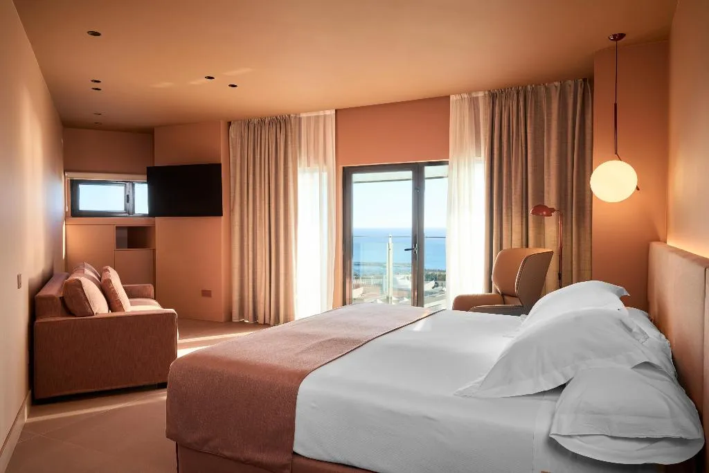 QUADRUPLE SUPERIOR Room, Barcelona Princess, Barcelona