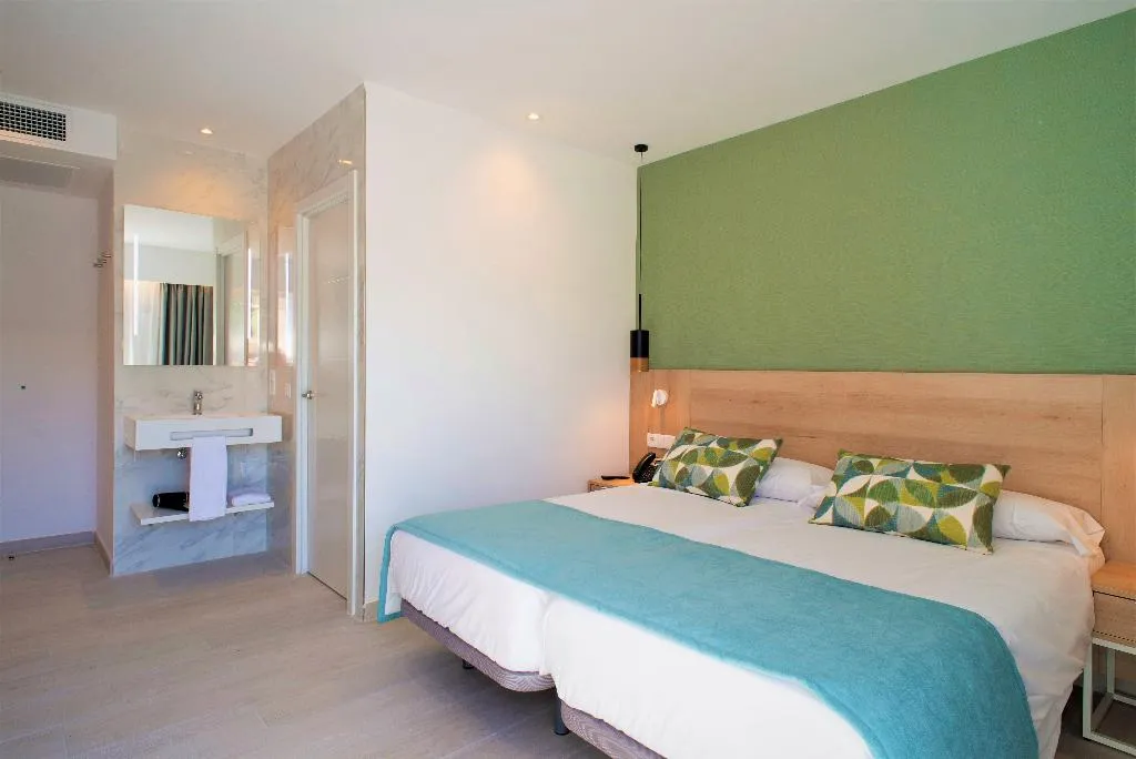 DOUBLE SINGLE USE STANDARD Room, Seasun Aniram, Majorca