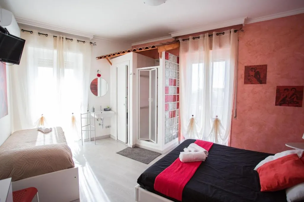 Sports and Entertainment, Movie Home B&B, Rome