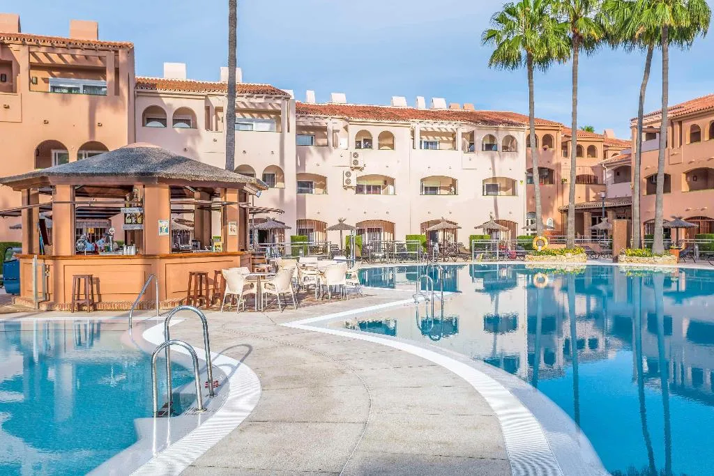 Pool, Los Amigos Beach Club, Costa Del Sol