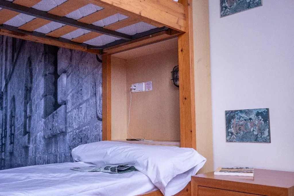 Bed in dormitory FEMALE ROOM Room, Inout Hostel, Barcelona