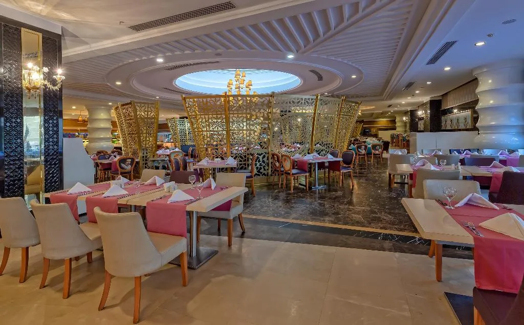 Restaurant, Kirman Belazur Resort & Spa, Antalya
