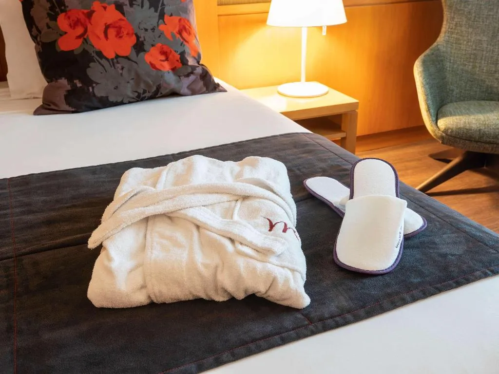 DOUBLE WITH DOUBLE BED Room, Mercure Porto Gaia, Porto