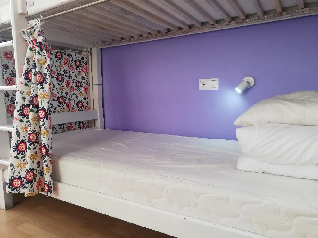Bed in dormitory CAPACITY 8 Room, Lorf Hostel&Coffee, Krakow