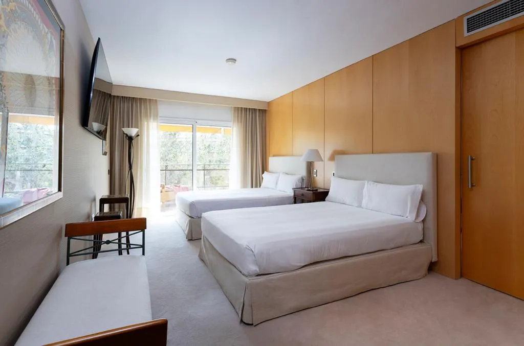 STUDIO WITH TERRACE Room, Suites Del Mar Fenals, Costa Brava