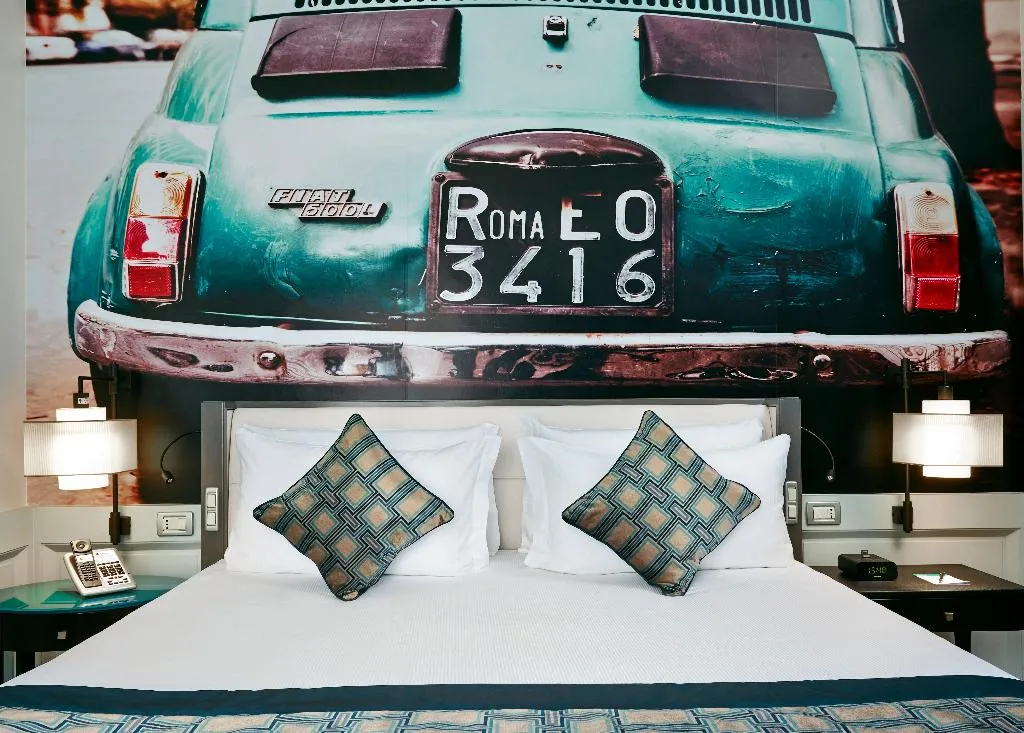 DOUBLE PREMIUM KING BED Room, Indigo Hotel Rome - St. George, Rome