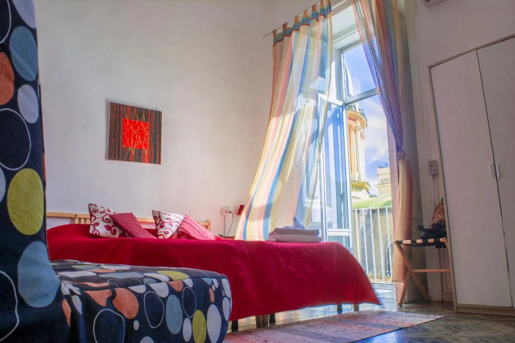 Double or Twin DELUXE ONE BEDROOM Room, B&B Tecla, Naples