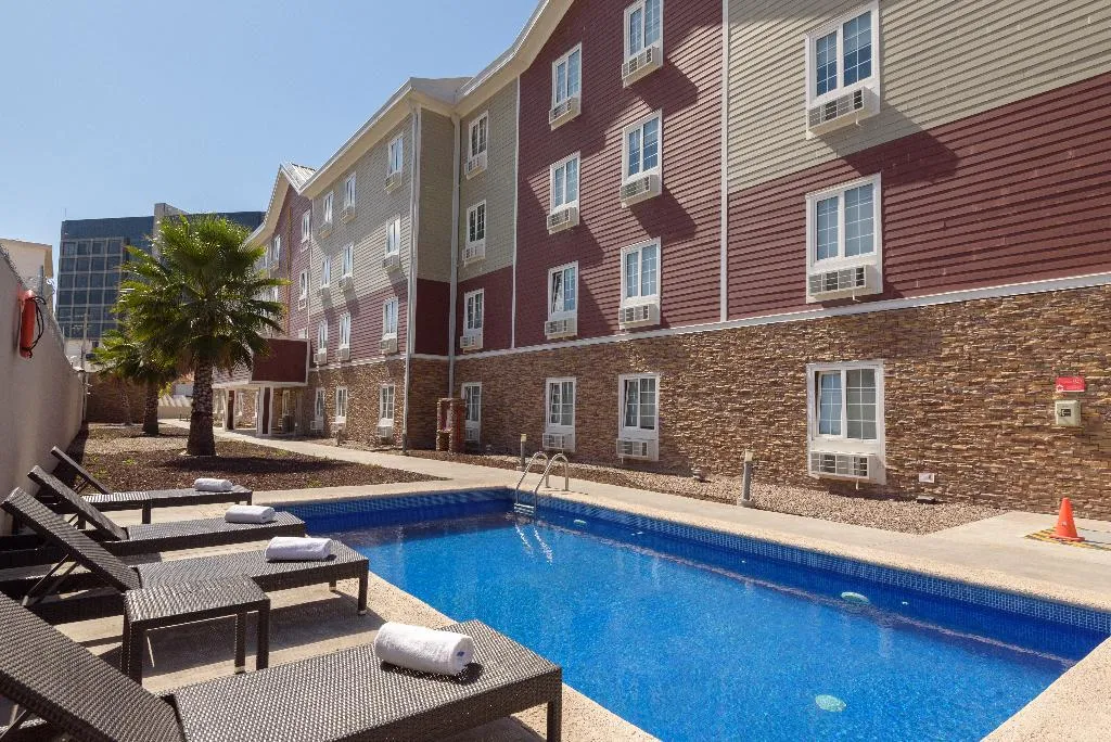 Pool, Extended Suites Cancun Cumbres, Cancun Area