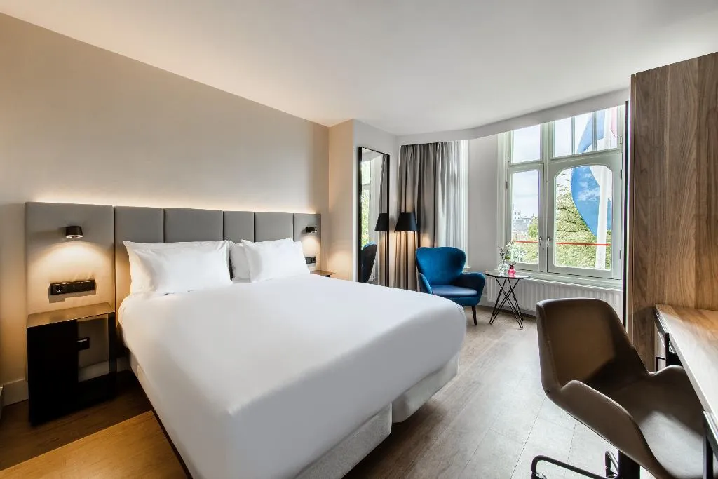 DOUBLE STANDARD Room, NH Amsterdam Schiller, Amsterdam