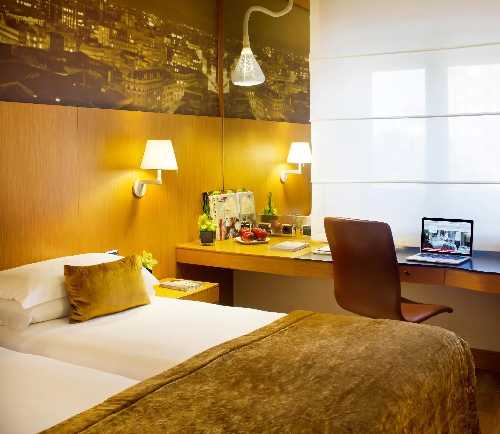 Double or Twin SUPERIOR Room, Starhotels Tourist, Milan