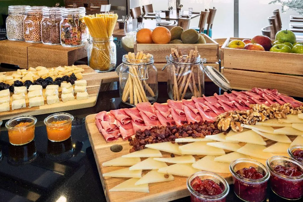 Restaurant, Hotel Madrid Chamartín Affiliated by Meliá, Madrid