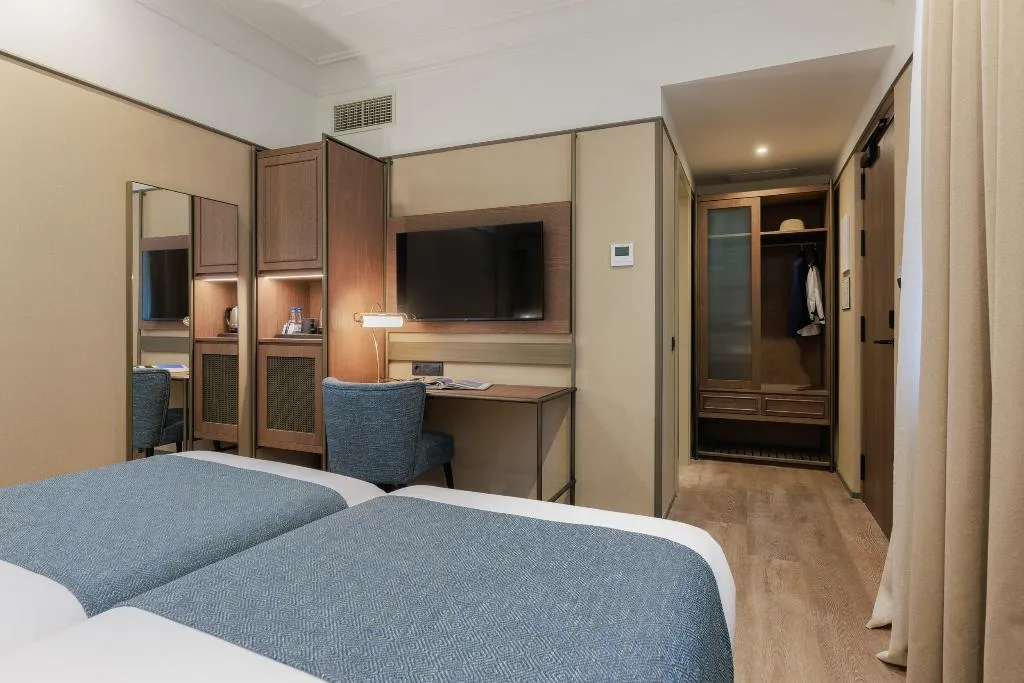 DOUBLE SINGLE USE STANDARD Room, Hotel Medinaceli 4*S, Barcelona
