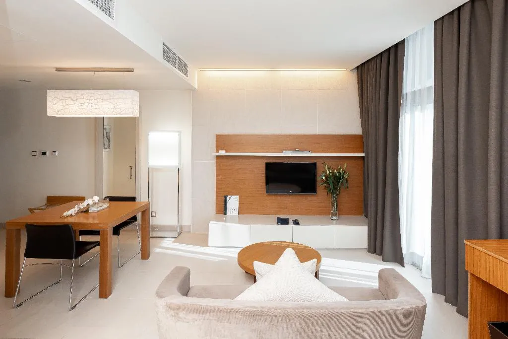 STUDIO STANDARD Room, Radisson Blu Residence Dubai Marina, Dubai